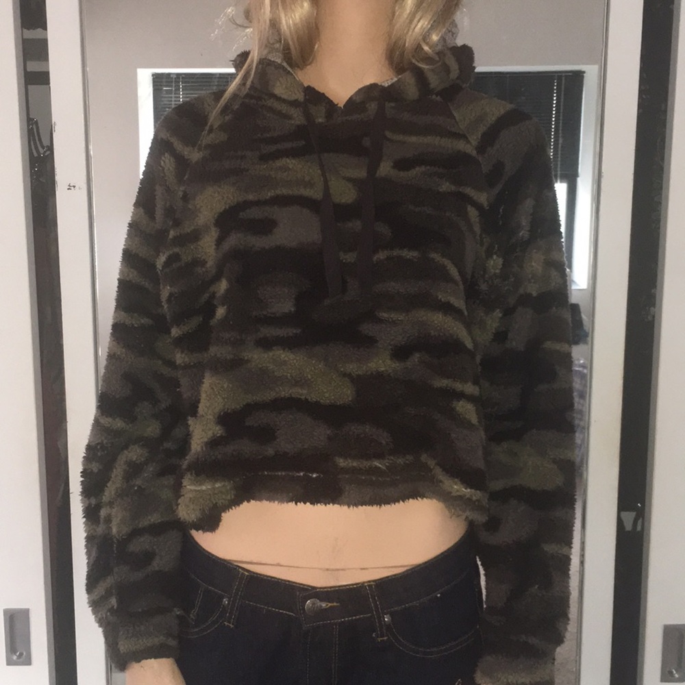 Cute “Derek Heart” Camo Fluffy Fleece Hoodie